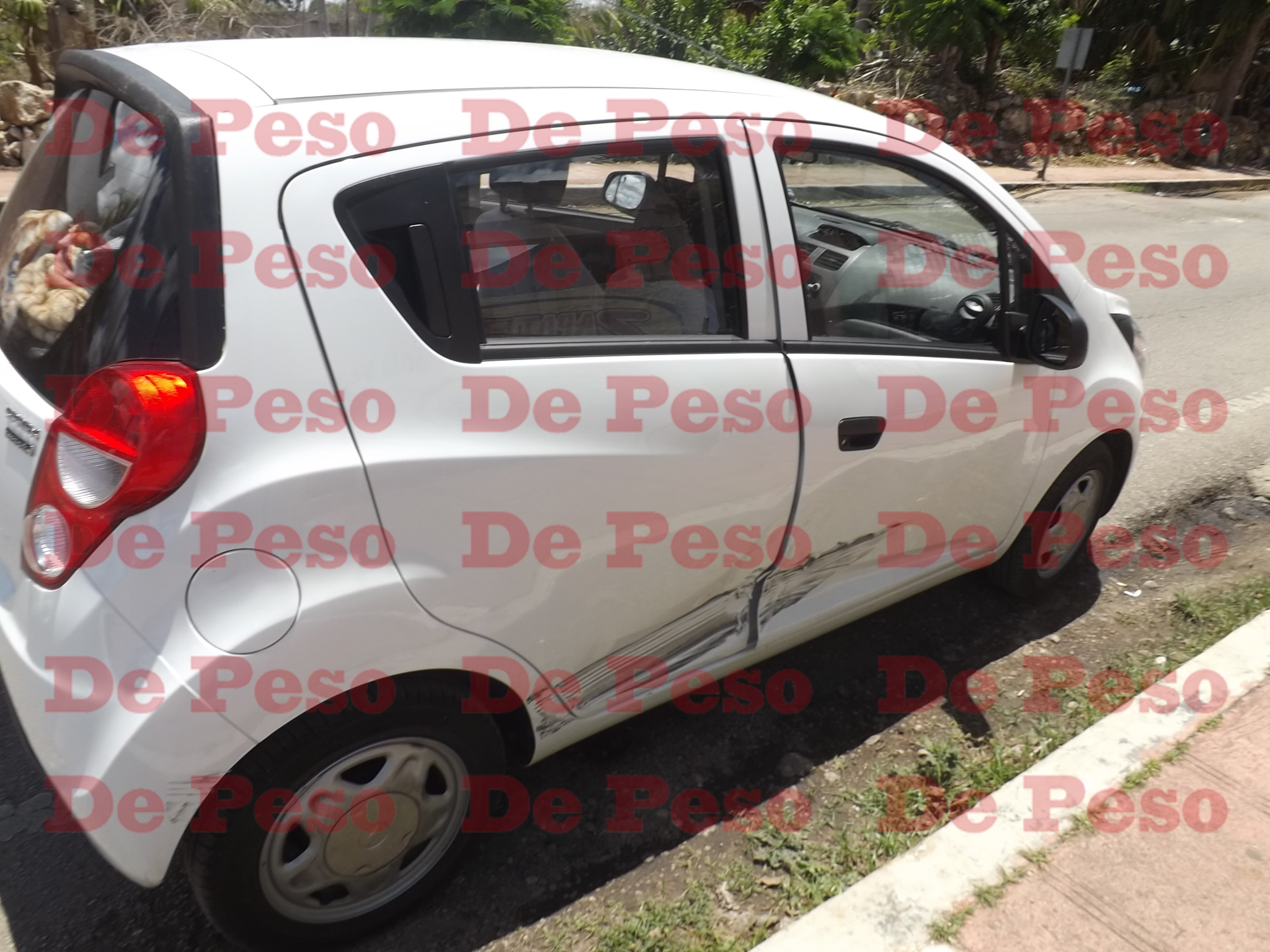 choque de auto con taxi en Valladolid