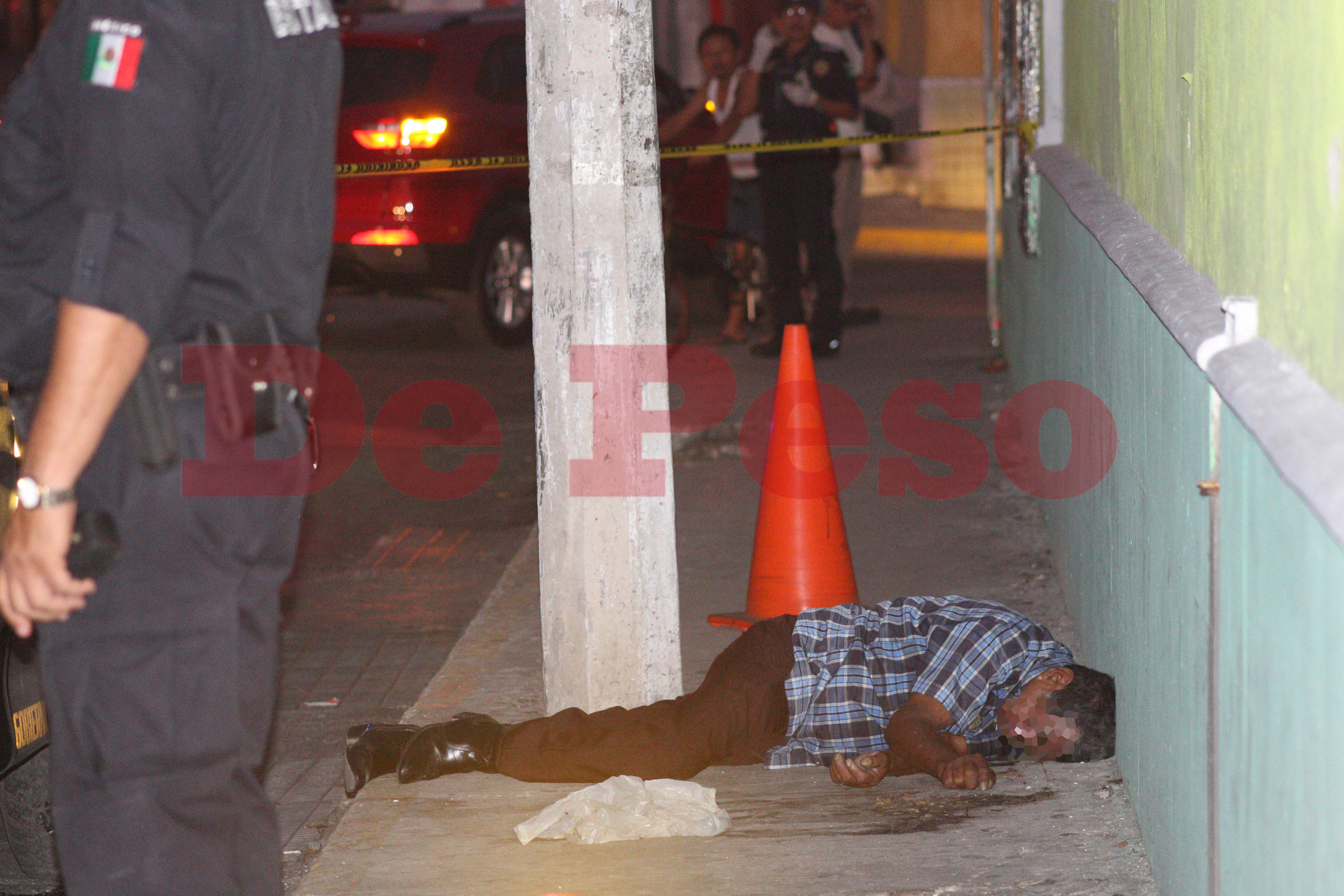 murió ebrio en una calle del centro de Mérida