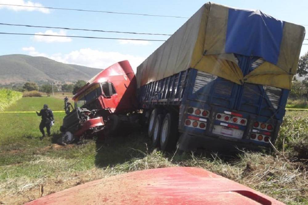 Carreterazo en Oaxaca: cinco muertos