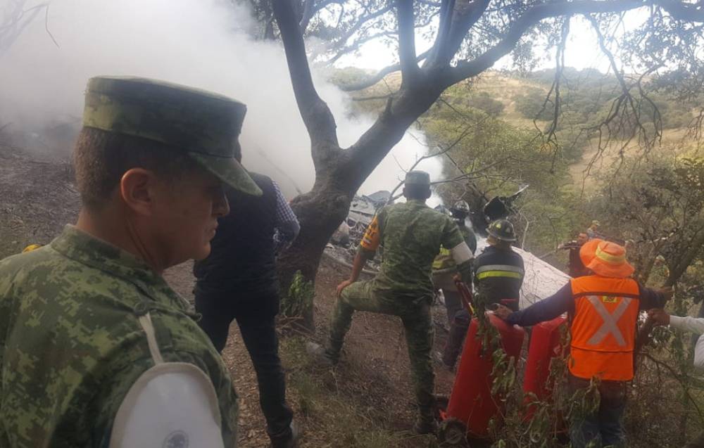 Mueren los dos tripulantes de avioneta que cayó en el Edomex