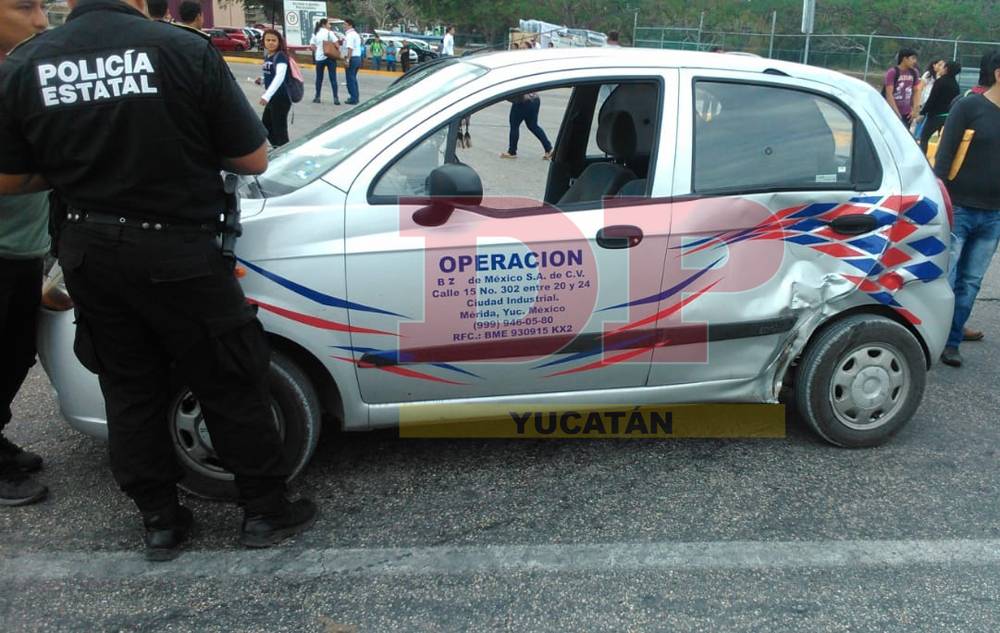 Directo al hospital tras impactarse contra un Atos