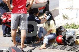 Al lugar arribó el servicio de ambulancia de la Secretaría de Seguridad Pública para ofrecerle primeros auxilios a la pareja.