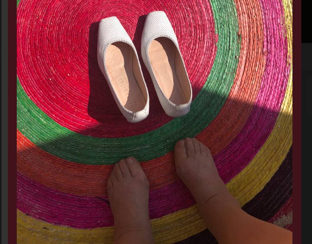 Carmen Salinas compra zapatos ¡y le dan dos izquierdos!