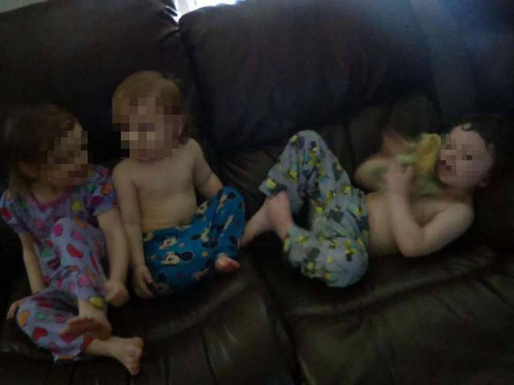 Cae pareja que tenía a cuatro niños en jaulas para perros