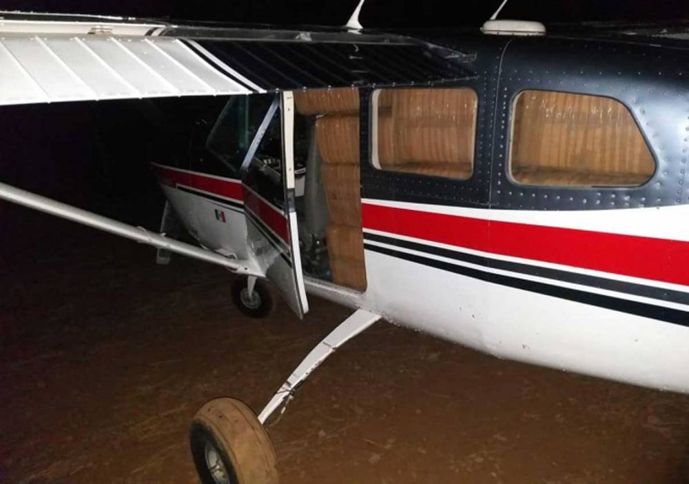Aseguran avioneta, mariguana y hasta una pista clandestina