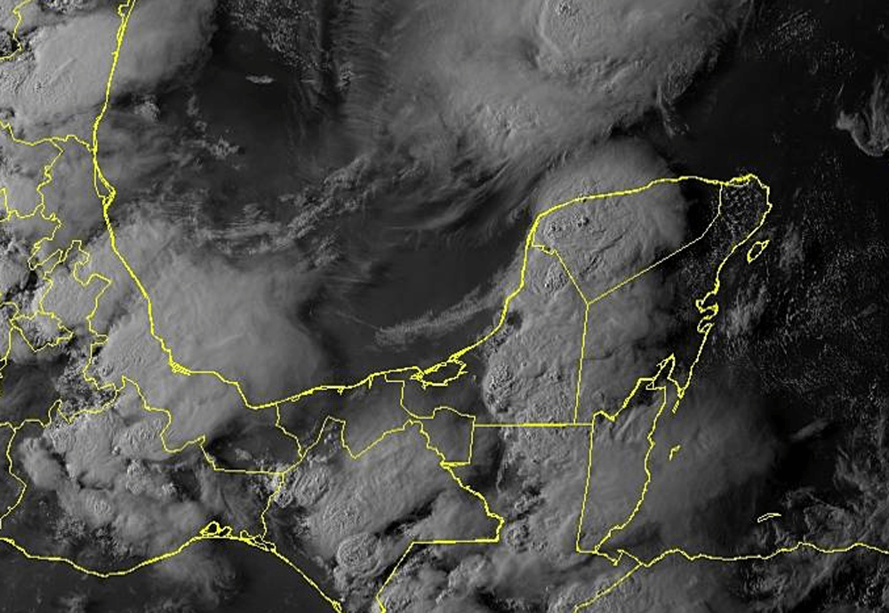 Caos luego de la tormenta vespertina en Mérida