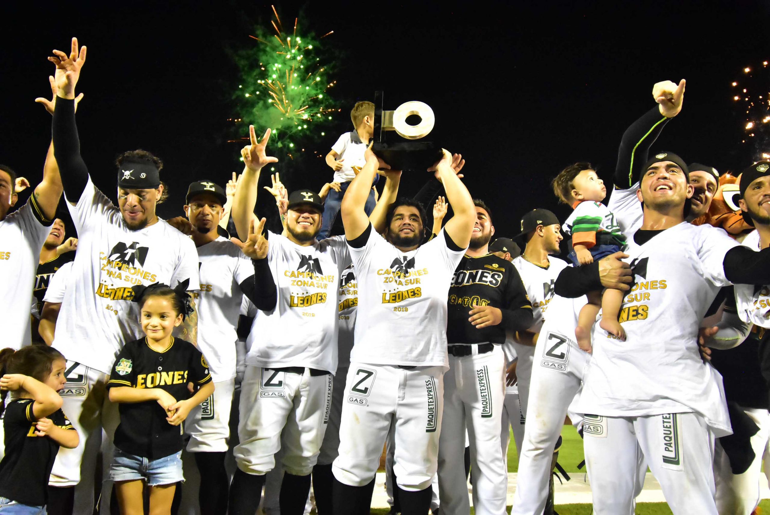 Leones, a estirar el músculo en Mazatlán; Liddi se queda