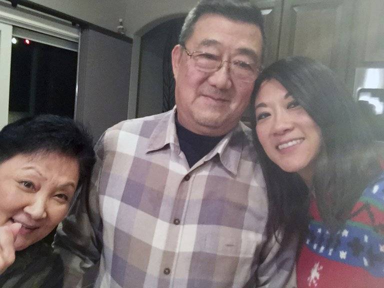 Ming Wang con su familia 