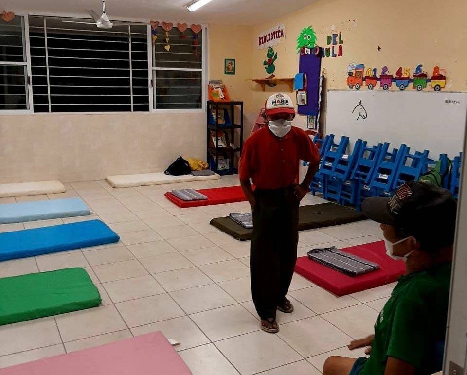 Uno de los albergues temporales en Dzilam González para las familias más desprotegidas ante los posibles embates del huracán Zeta.